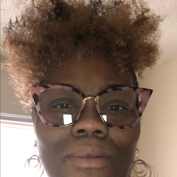 Meet your Posher, Toya - Picture 8 of 13